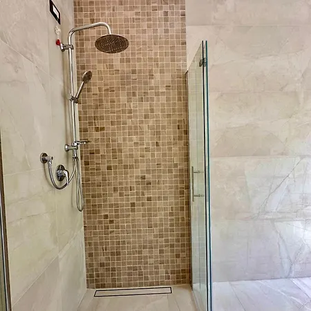 Rivers Retreat - Five Design