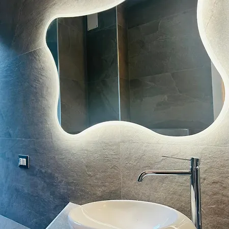 Rivers Retreat - Five Design *