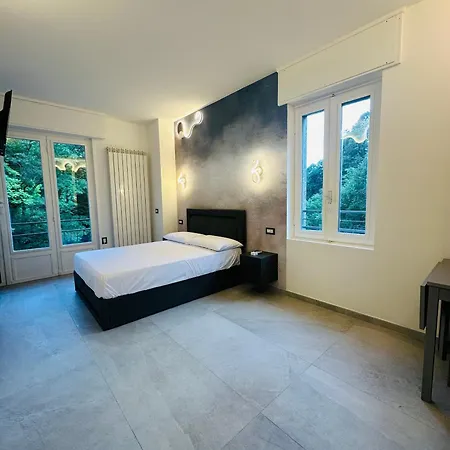 Rivers Retreat - Five Design