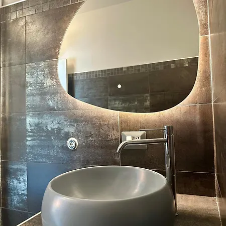 Rivers Retreat - Five Design * Lecco