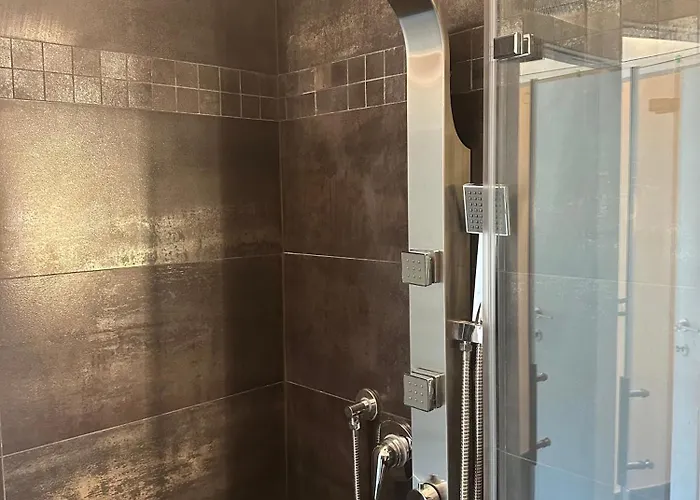 Rivers Retreat - Five Design