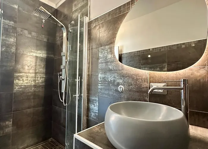 Rivers Retreat - Five Design *