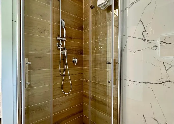 Rivers Retreat - Five Design לקו